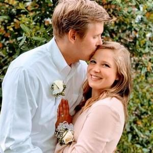 Meet your Posher, Caitlyn